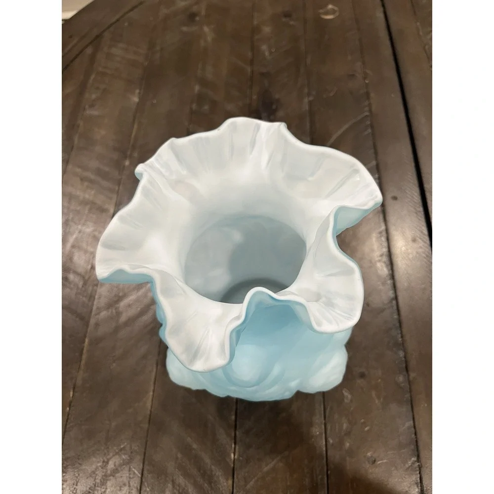 FENTON for LG Wright WILD ROSE Blue Satin Glass PUFFY Cabbage ROSES Vase 8‎ 1/2